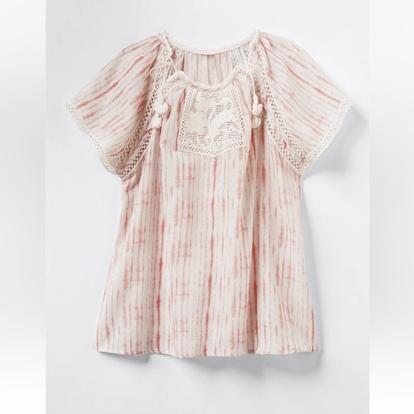 Good Hart  Pink and White Puff Sleeve Blouse - Picture 2 of 8